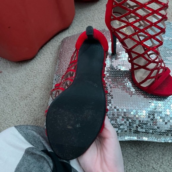 Red Heels - Picture 2 of 3